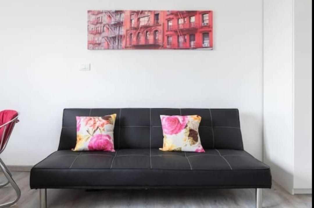 Pop Art House Near Venice Bed & Breakfast Mogliano Veneto Bagian luar foto